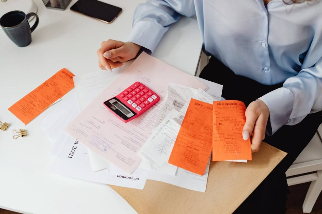 Consumo Energetico Domestico: Guida Completa al Risparmio