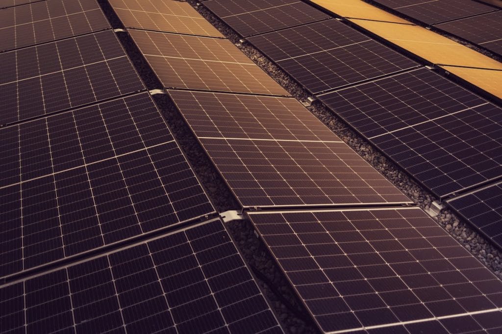 Pannelli e Tegole Fotovoltaiche: Guida Completa